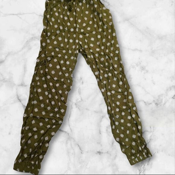 Forever 21 Medallion Print Sleeveless Tube Jumpsuit Olive Green Size Small - Picture 8 of 9